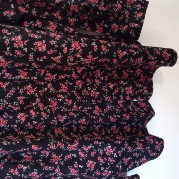 Ralph Lauren Ditsy Floral on Black Button Up Shirt - Picture 7 of 11